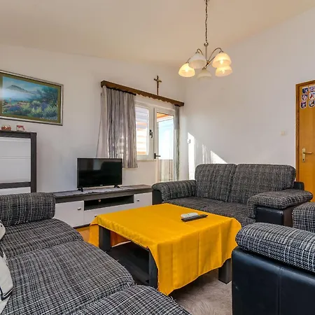 Vlado Apartament