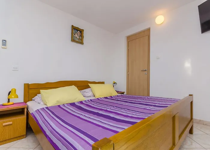 Apartman Vlado *